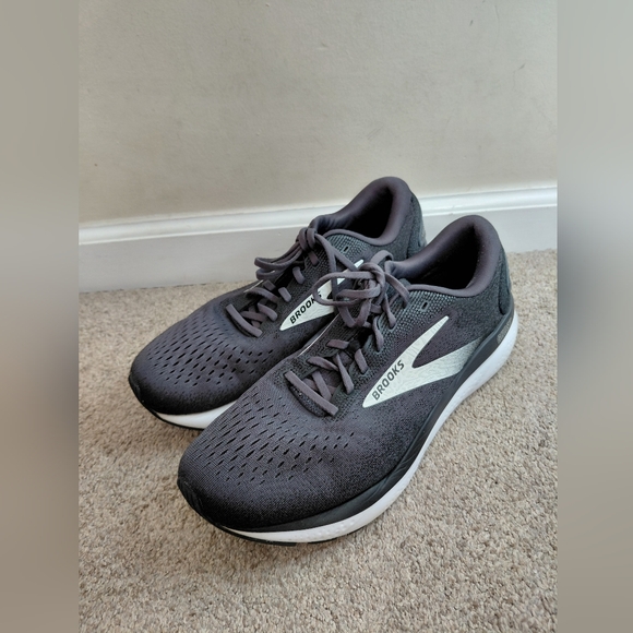 Brooks Gray/Black Ghost 16 Men’s 11D Excellent - Picture 9 of 12